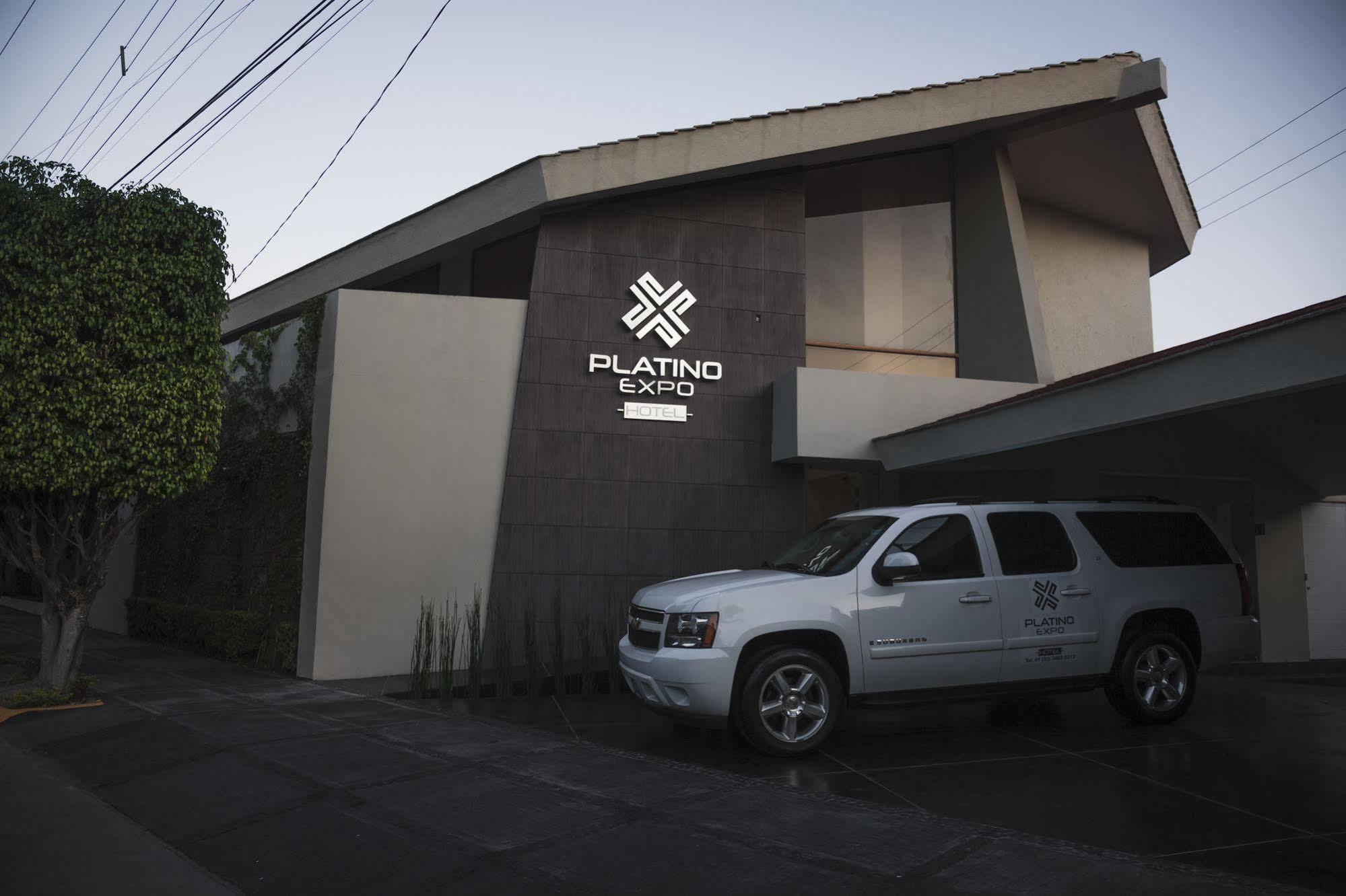 Hotel Platino Expo Guadalajara Exterior photo